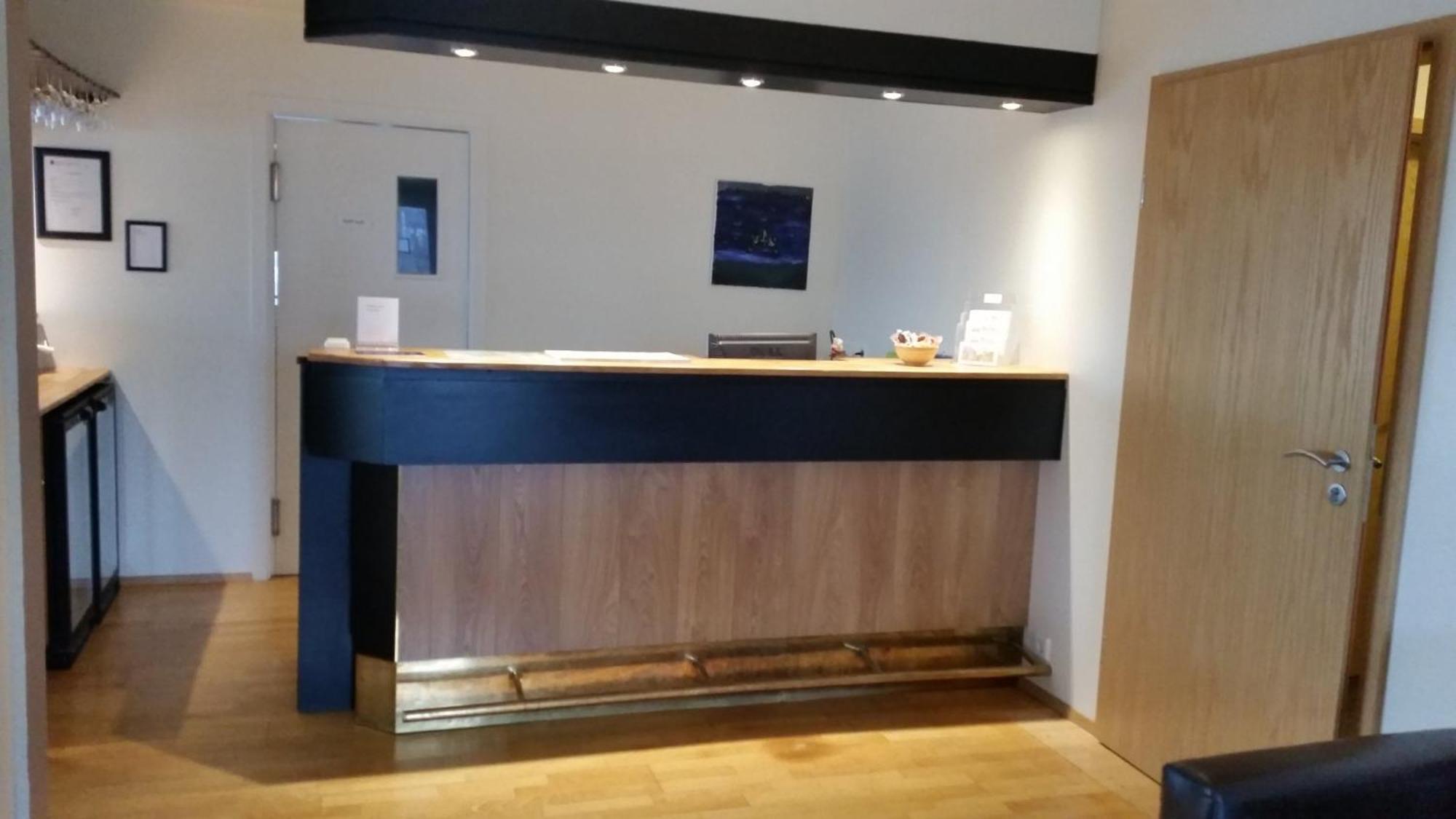 Albert Guesthouse クヴァンムスタンギ エクステリア 写真