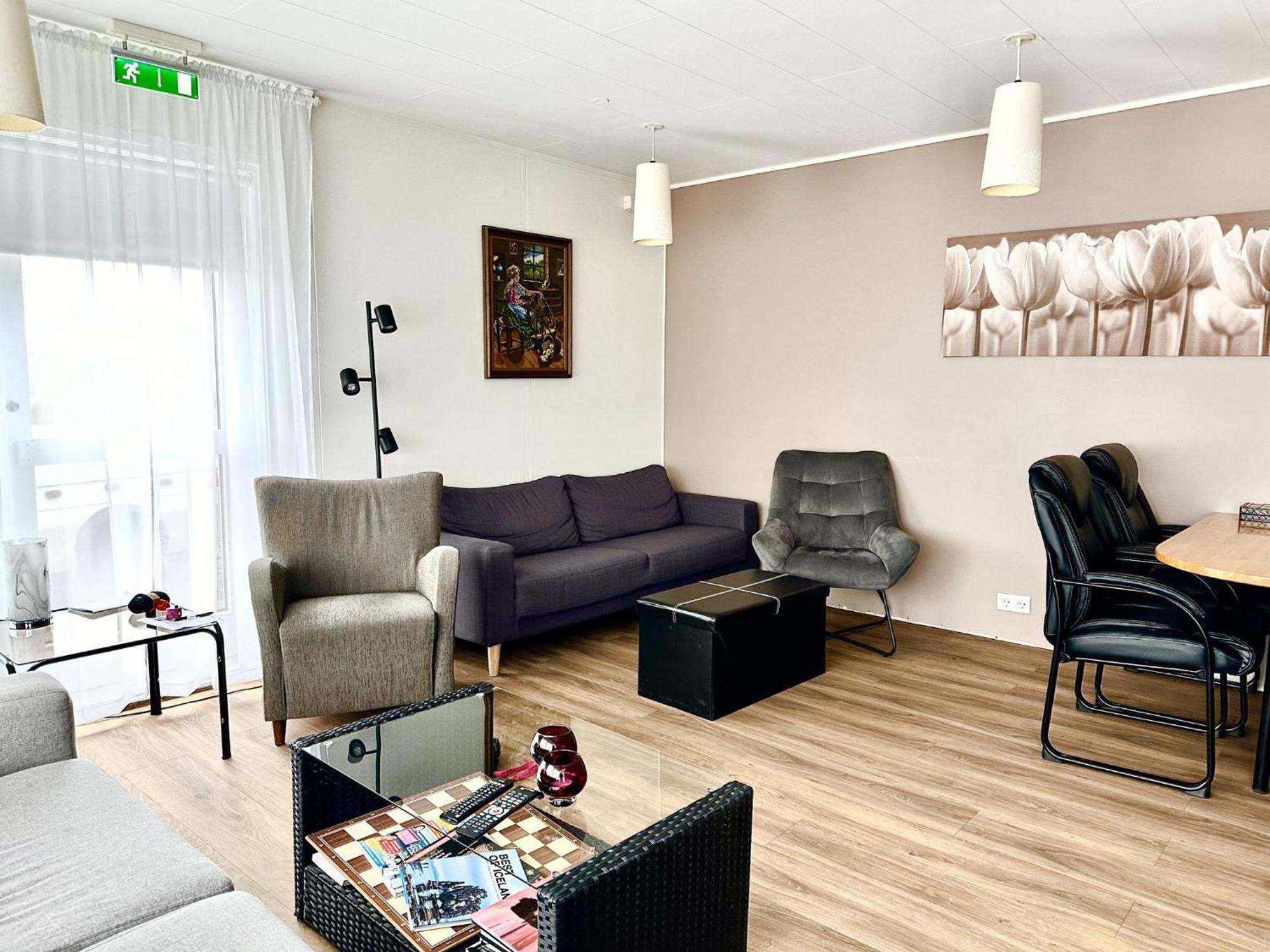 Albert Guesthouse クヴァンムスタンギ エクステリア 写真